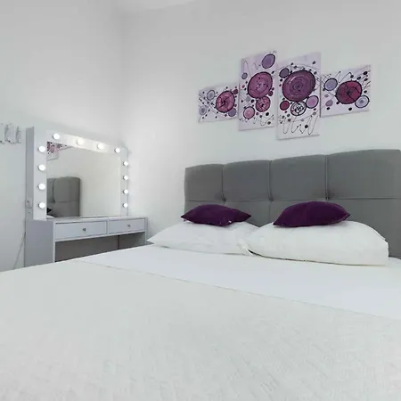 In Vrvari/istrien 9898 بوريتش